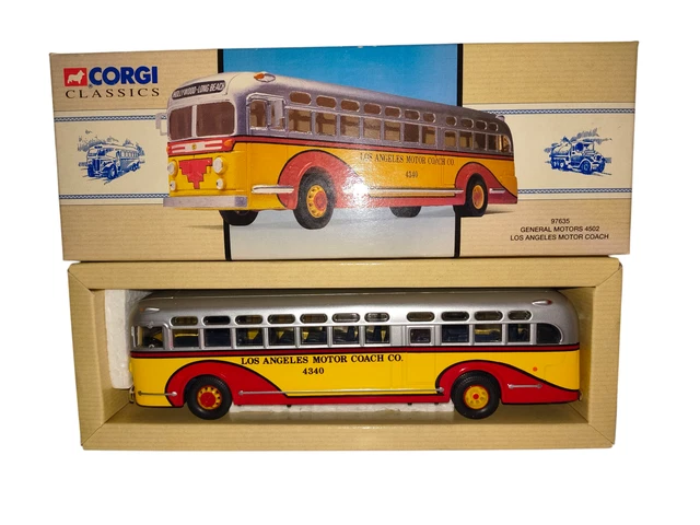 CORGI TOYS C330/2 MINI 30E ANNIVERSAIRE ROSE BLANC COMME NEUF EN BOÎTE