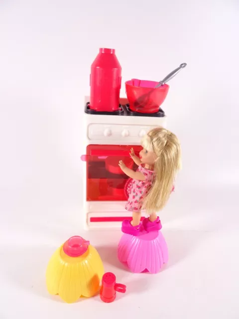 Vintage Barbie Furniture Fun Treats Stove + Strawberry Shelly Dolls + Accessories (14435)