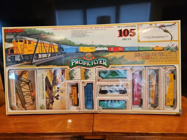 BACHMANN HO Pacific Flyer Train Set Item No. 37523 105 Pieces New