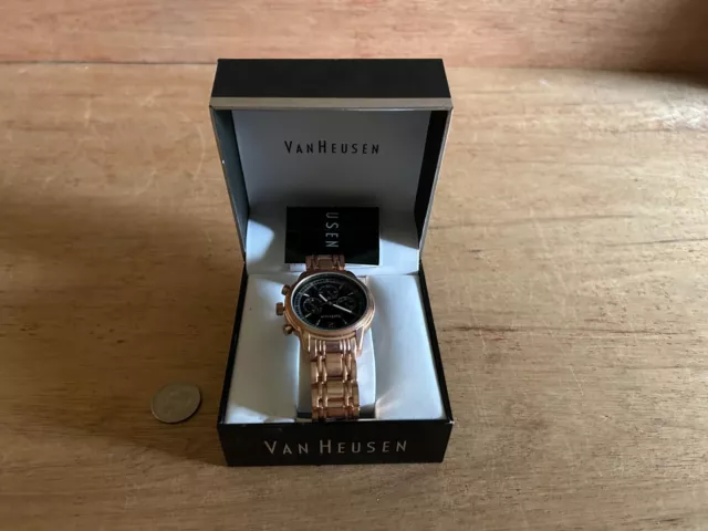 VAN HEUSEN MENS Watch Accutime Japan Movt Needs Battery SR626SW