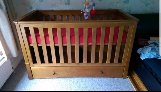 Harrogate cot cheap bed mothercare