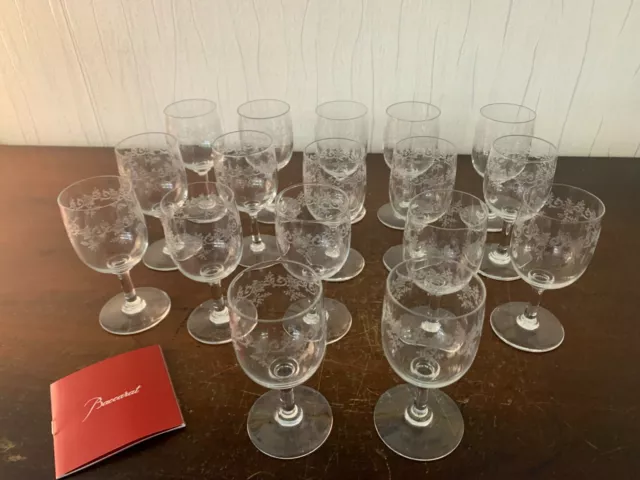 33 verres à vin porto modèle Sévigné en cristal de Baccarat (prix à la pièce) 3