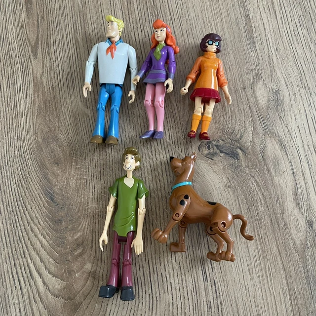 SCOOBY DOO CAST Figure Character Set Bundle Lot x 5 Shaggy Fred Daphne