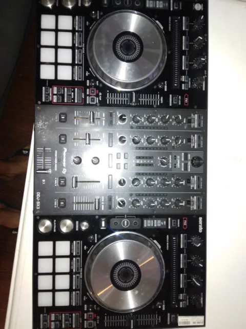 Pioneer DDJ-SX3 Digital DJ Controller