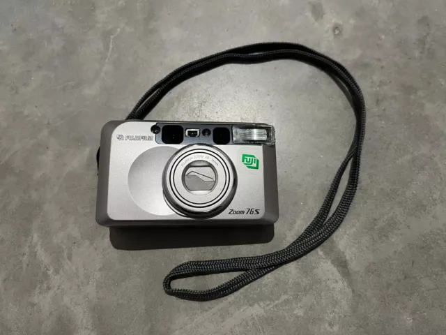 Fujifilm Zoom 76S analoge Kompaktkamera mit 38-76mm Objektiv