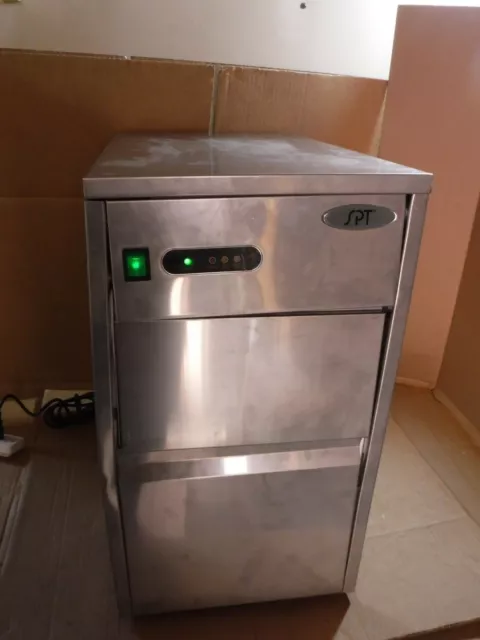 IM-60YUS: 50LBS Stainless Steel Under-Counter Ice Maker