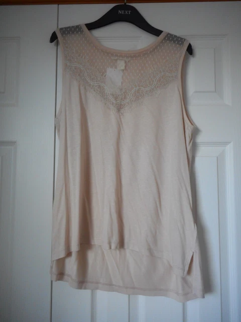 H and online m sleeveless top