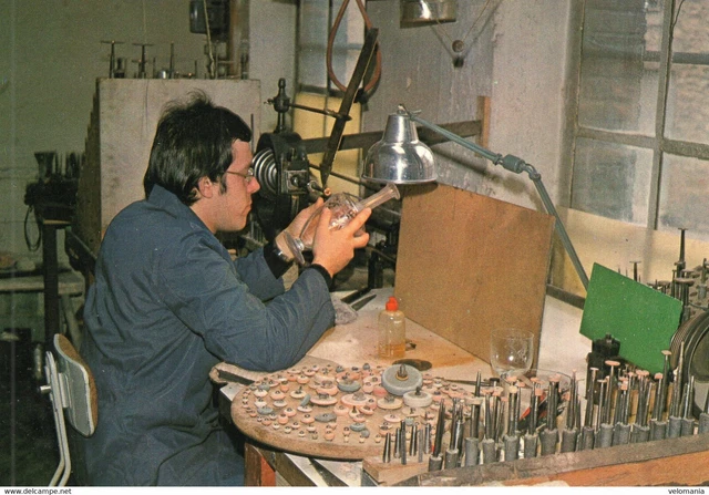 7599 cpm 54 La Cristallerie de Baccarat - Gravure à la Roue