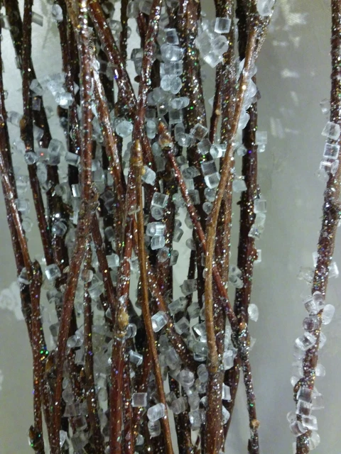 Nuevo floral de Navidad e Invierno - 4 ramas con hielo falso - hasta 52" de largo
