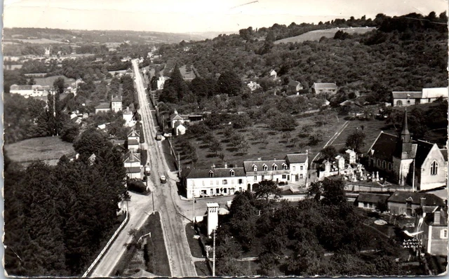 CPA LA CHAPELLE-EN-SERVAL, Grande Rue EUR 10,00 - FR