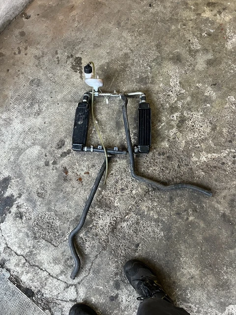 Kit Radiatori Radiatore Con Vaschetta E Tubi Malaguti Phantom F12