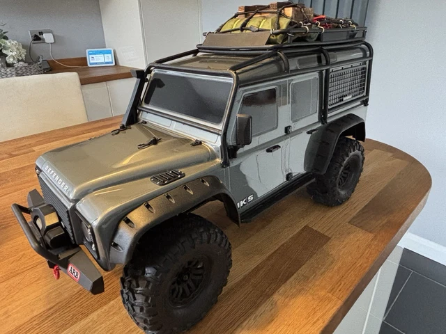 Rete Protettiva Per Finestre In Metallo Per 1/18 TRX4M Land Rover Defender – Set 4 Pezzi Nero