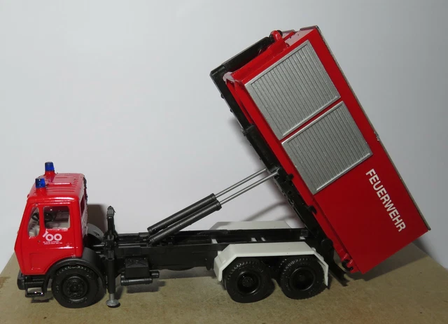 Lot De 3 Miniatures Herpa HO 1/87 : Camion Mercedes, Ford Transit, Porsche 924 Croix-Rouge
