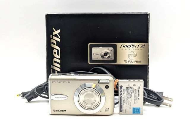 FUJIFILM FINEPIX F30 Silver Compact Digital Camera Excellent From