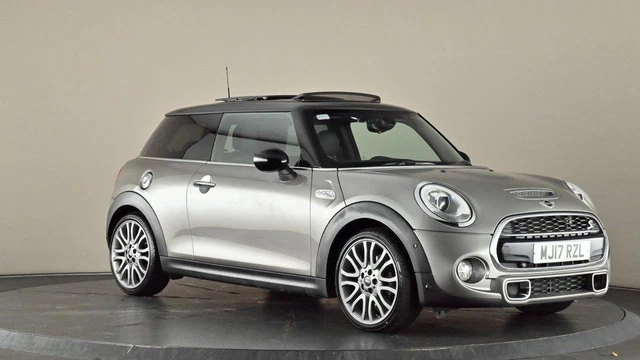 2017 MINI Hatch 2.0 Cooper S 3dr [Chili/Media Pack XL] Hatchback petrol Manual
