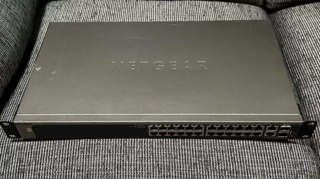 NETGEAR ProSAFE S3300-28X (24 Port Gigabit Smart Switch w/4 10G uplinks) GS728TX