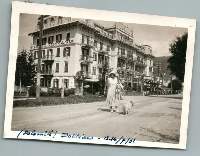 Italia, Dobbiaco (Dolimiti), Hotel Germania  Vintage silver print. Italy  Tira