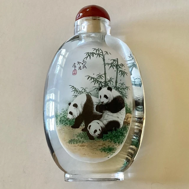Set of 3 Handmade Blue and White Chinese Porcelain Snuff Bottles – Hand-Painted Decorative Collectibles for Home or Office Display ws2455S