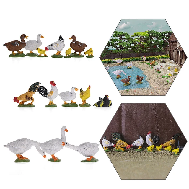 HO Scale Painted Farm Animal Figures - Cows, Black & White, 30-60 Pieces (Model Railway)