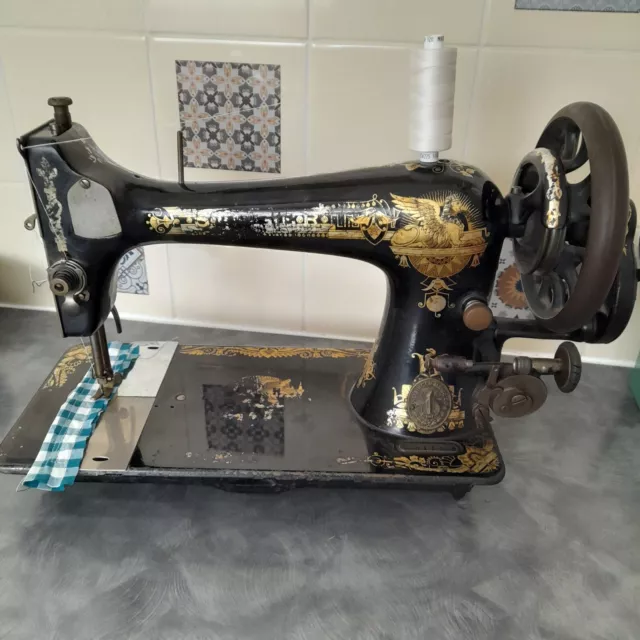 Antique Singer Sewing Machine, 1906 27K