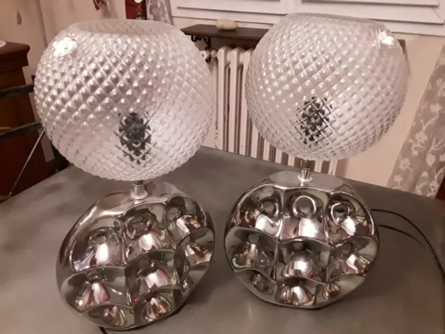 LOT DE 2 LAMPES À POSER, Pied céramique effet miroir, Globe lumineux en verre