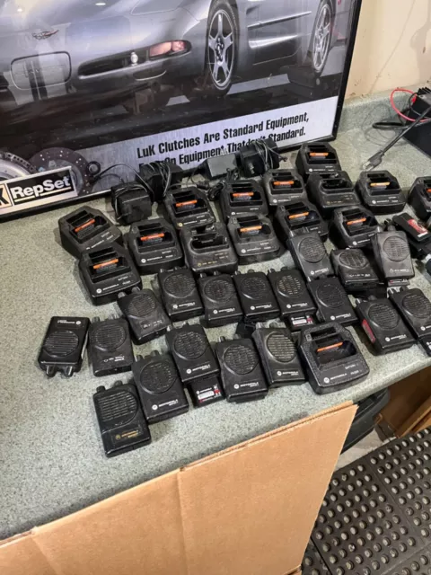 LOT Motorola VHF MINITOR 5 V two way radio pager low band