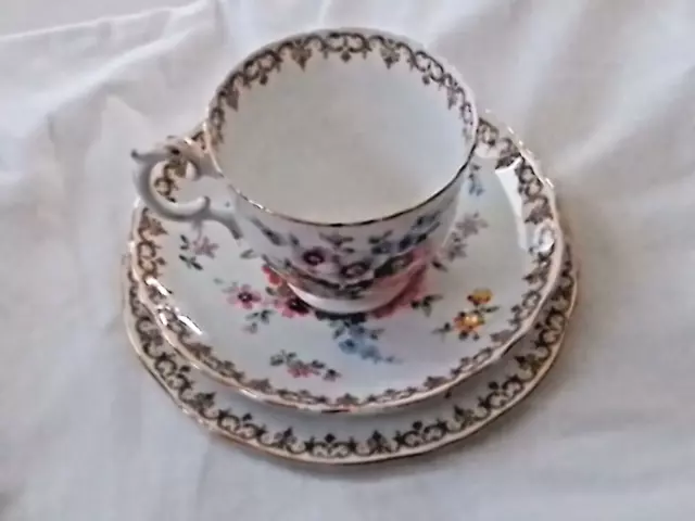 Crown Staffordshire England's Bouquet Trio Bone China Cup Saucer Plate 150 ml