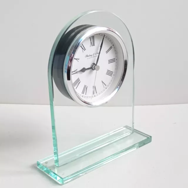 Sterling & Noble Glass Mantel Desk Shelf Clock 17/14/5 Cm. Quartz