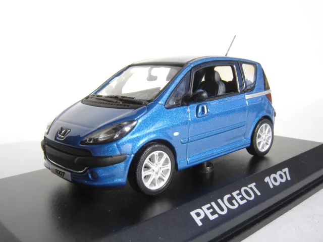 Peugeot 1007 , Norev 1/43 vitrine et carton