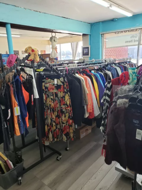 50 PC WHOLESALE Clothing Lot Thrift Resale Resell Good Used Women Variety  Size $50.00 - PicClick