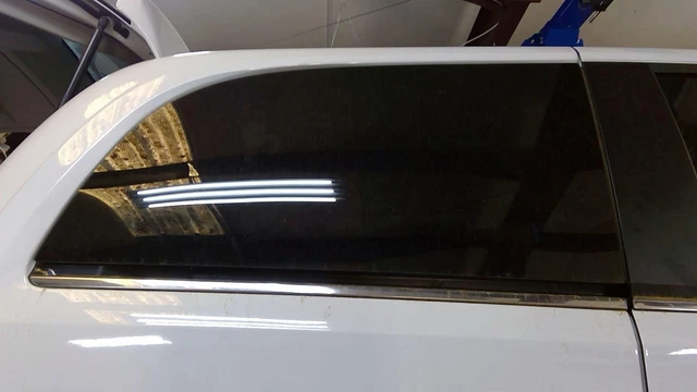 08 - 16 CHRYSLER TOWN CNTRY Rear RH Passenger side Quarter Glass Window OEM