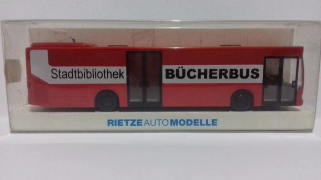 Bus Miniature Mercedes O 303 - Échelle 1/87 (HO) Par Rietze - Modèle "Die Johanniter" #60212 - Occasion En Boîte