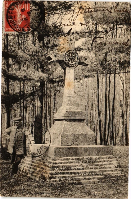 CPA Domaine de Guisses Foret du Nouvion-en-Thierache la Croix des ... (201868)
