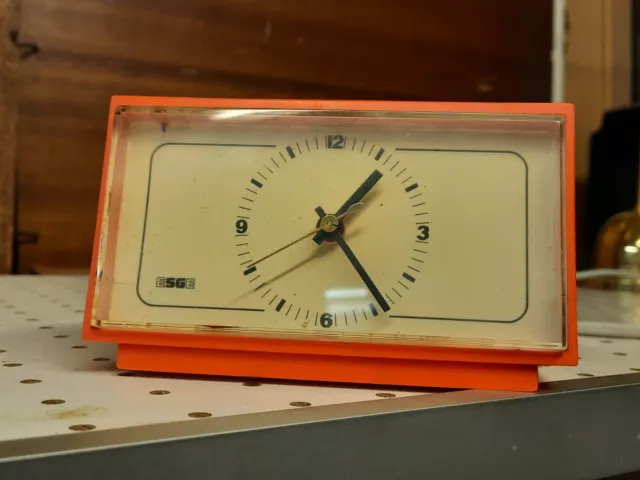 Hübsches ESGE ELEKTRO-WECKER Mod. KC 1, 70s, 220V, 2W, FUNKTIONIERT, RARITÄT