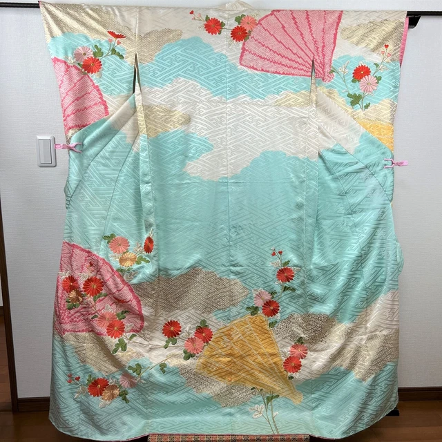 【Excellent】Vintage furisode, silk kimono, kimono robe ,shibori embroidery