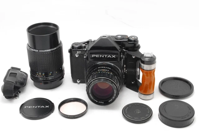PENTAX 67 LATE EYELEVEL + SMCP 105mm f ALL LATE [MINT w/grip Strap