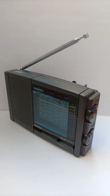 Radio Grundig Yacht Boy 207 World Receiver 12 Bands Year 1995