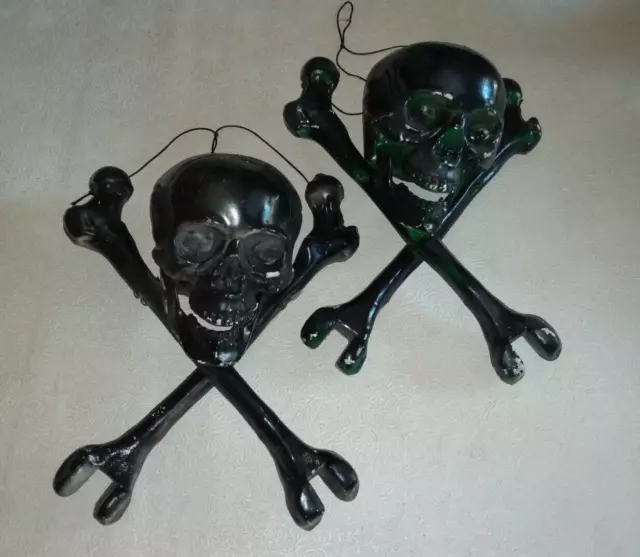 Vintage Halloween Skull And Cross Bones Skeleton Head Articulated Decoration