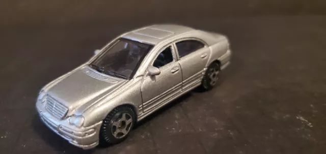 Motormax Mercedes Benz C-320 C-Class Sedan 1:64 Silver 2003 Diecast 6066