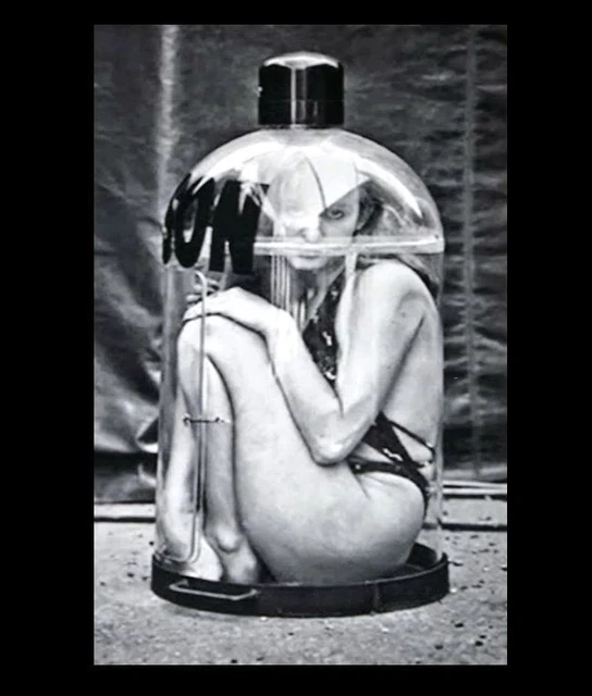 Freak Girl Trapped PHOTO Scary Creepy Weird Odd Circus Act Bottle Crazy Trick