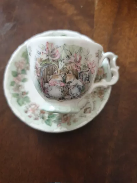 Lovely Vintage Royal Doulton Brambly Hedge SUMMER Miniature Cup and Saucer