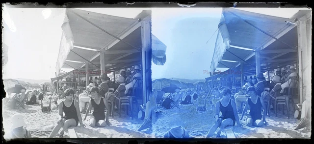 Mode Balnéaire Plage c1930 FRANCE Photo NEGATIVE Plaque de verre Vintage Stereo