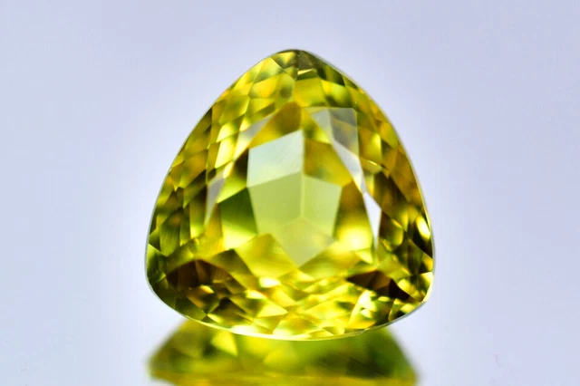 Gems, anello con zaffiro giallo certificato Pukhraj da 10,25 carati