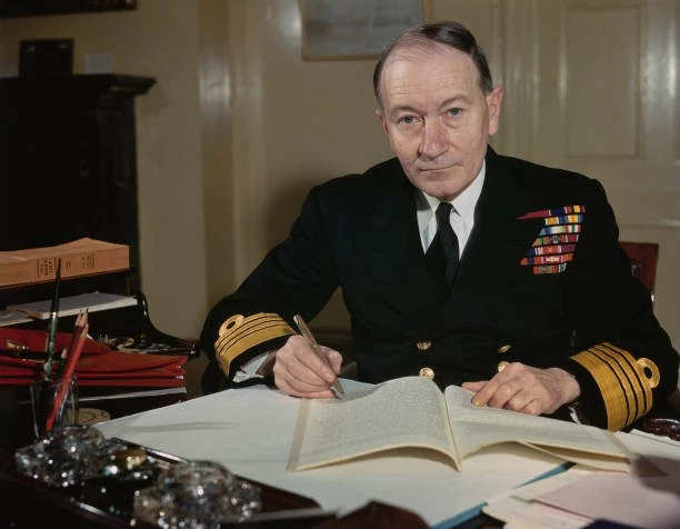FIRST SEA LORD The Life and Work of Sir Y. K. Pao Robin Hutcheon