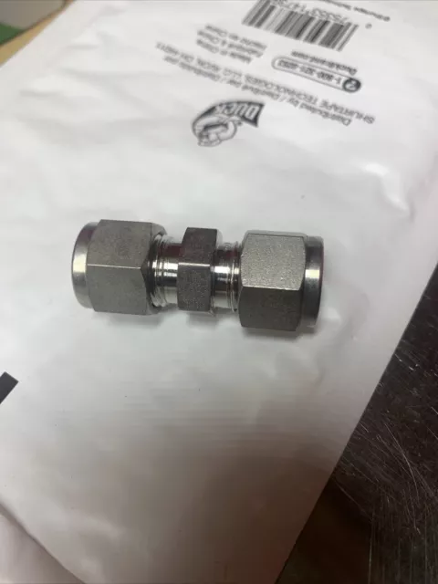New Swagelok SS-600-6  ,  3/8 union ,316 stainless steel