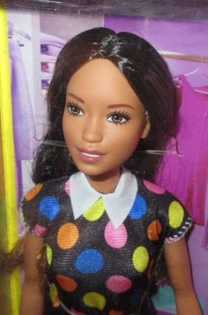 Poupée - barbie - Mattel - 1999. - Label Emmaüs