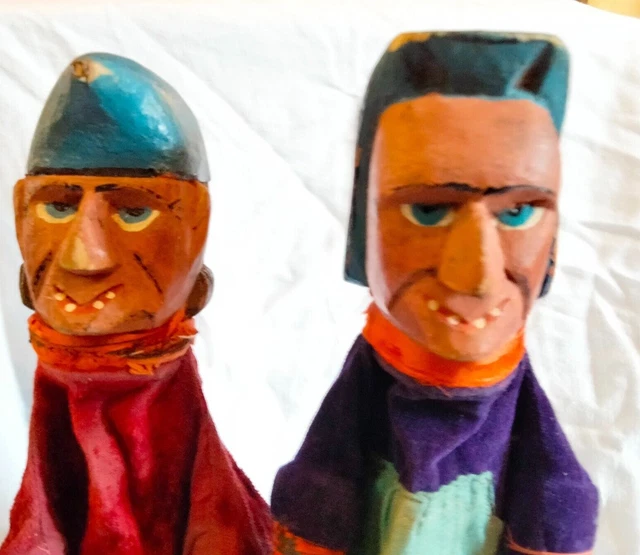 2 ANTIQUE WOODEN PUPPETS /2 WOODEN CARVED PUPPETS* Punch & Judy