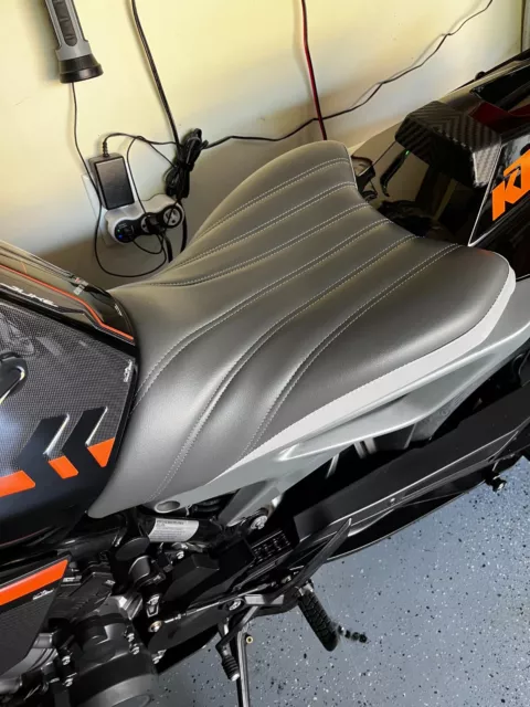 KTM Duke 790 Corban Seat