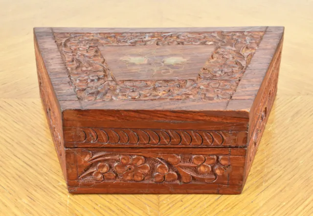 VTG Ornate Hand Carved Wood Brass Inlay Trinket Jewelry Box Made in the Bahamas
