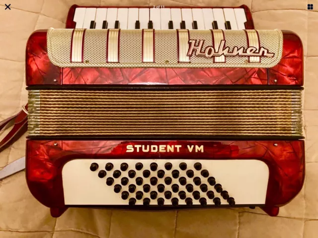 Hohner student vm discount 48 bass accordion